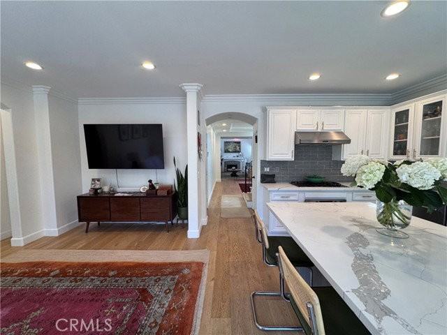 2553 Santa Ana Ave - Photo 5 of 8