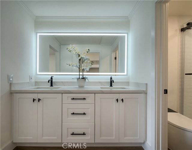 320 Villa Point Dr - Photo 7 of 8