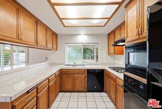 25842 Browning Pl - Photo 6 of 8