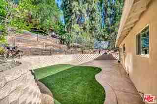 21817 Providencia St - Photo 7 of 7