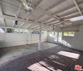 5419 Gentry Ave - Photo 7 of 8