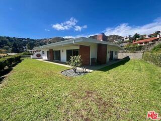 1340 El Hito Cir - Photo 2 of 3