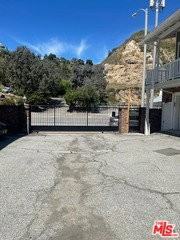 22860 Pacific Coast Hwy - Photo 2 of 8