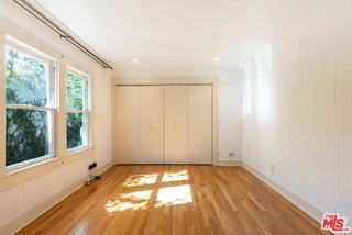 721 Marine St - Photo 7 of 8