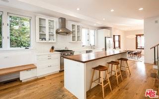 2513 3rd St - Photo 6 of 8