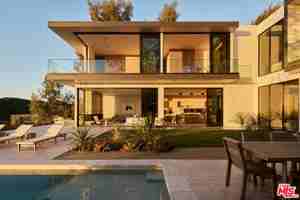 featured image of 1149 Linda Flora Dr