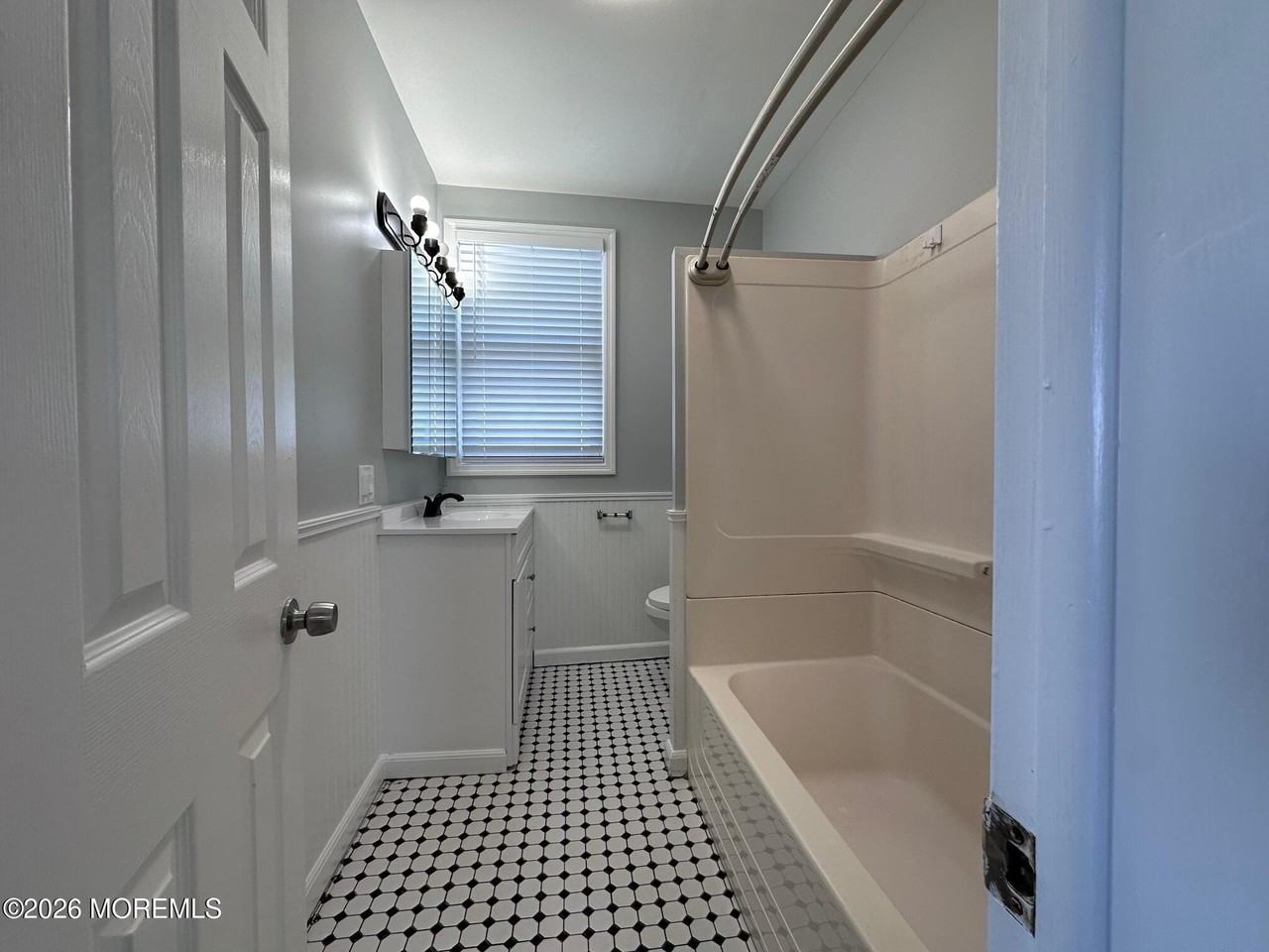 404 Main St Unit 3 - Photo 7 of 10