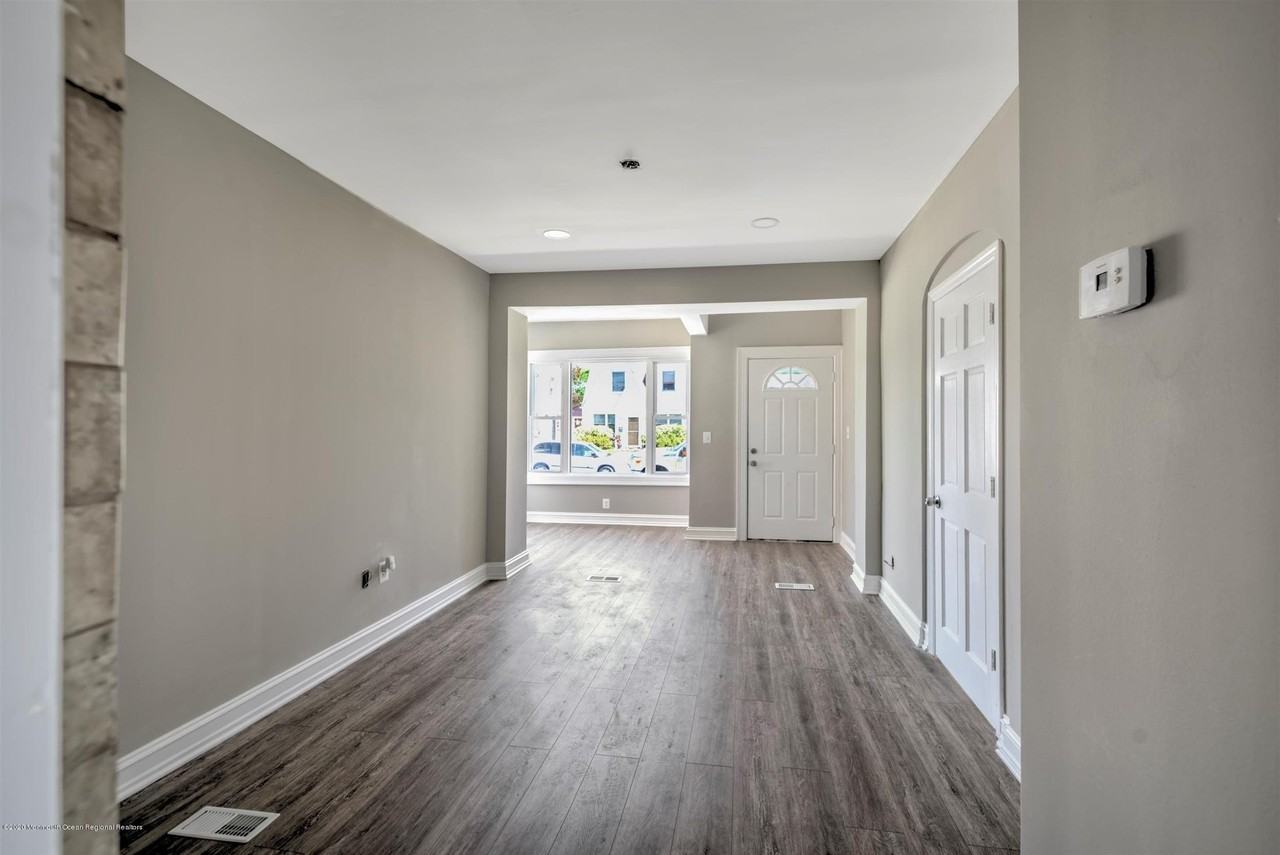 8 Dolan Avenue unit: A - Photo 7 of 14