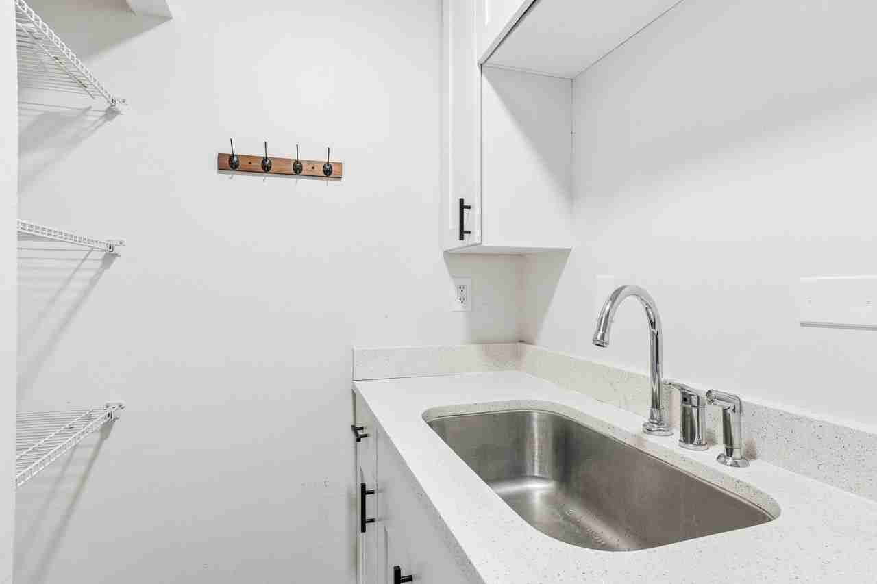 127 N West St Apt 2r - Photo 4 of 11