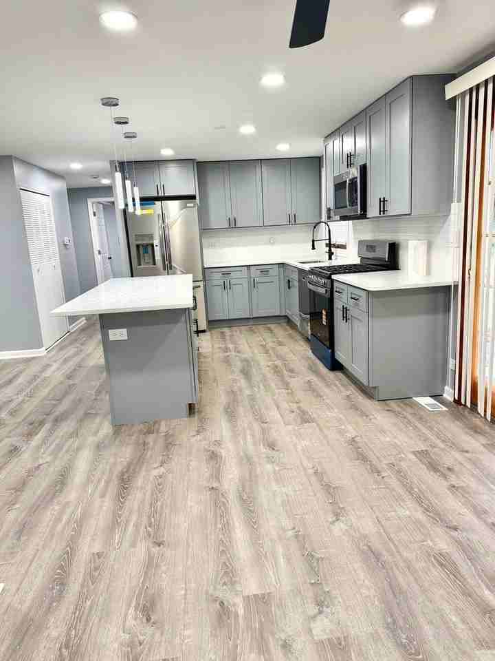 1310 Somerset Ln - Photo 6 of 24