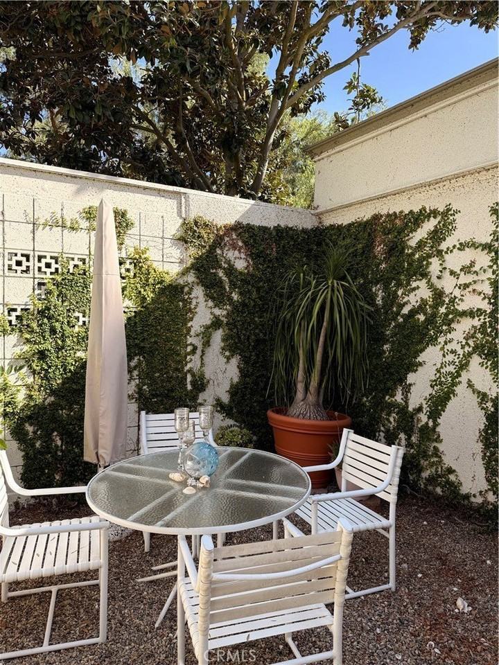 170 Avenida Majorca #D - Photo 4 of 15