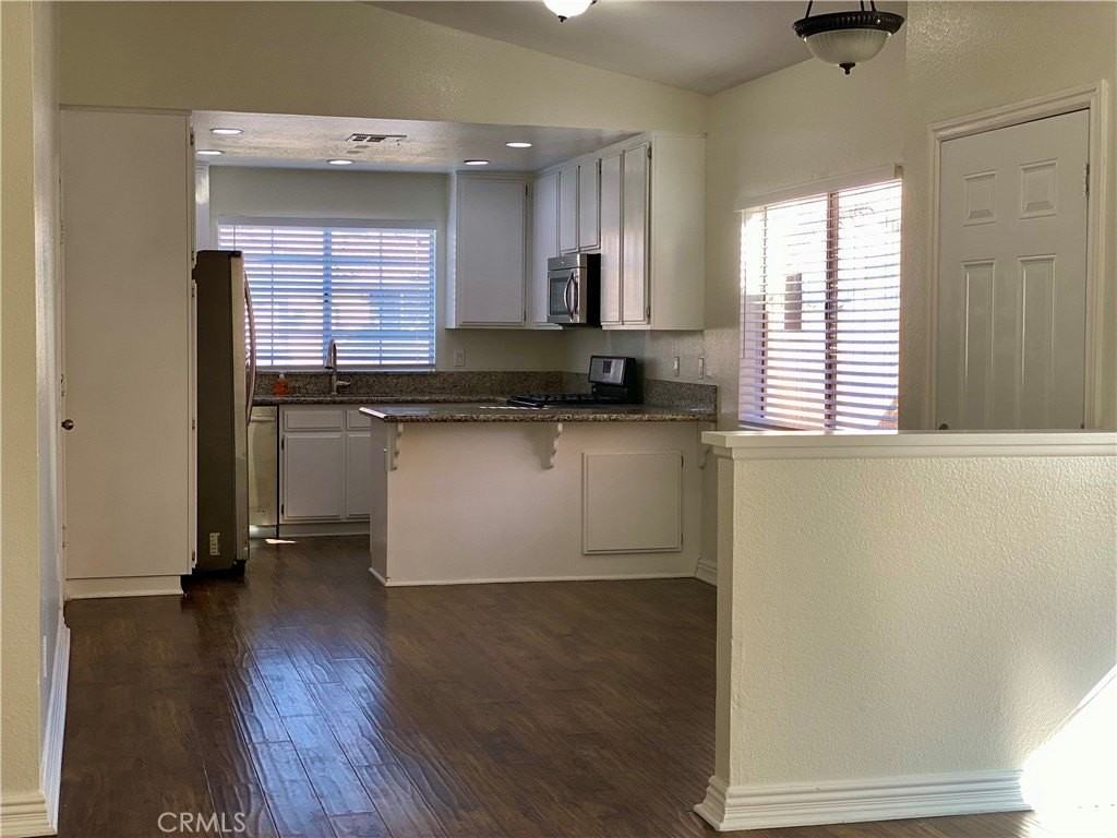 12382 Wedgewood Ln - Photo 4 of 18