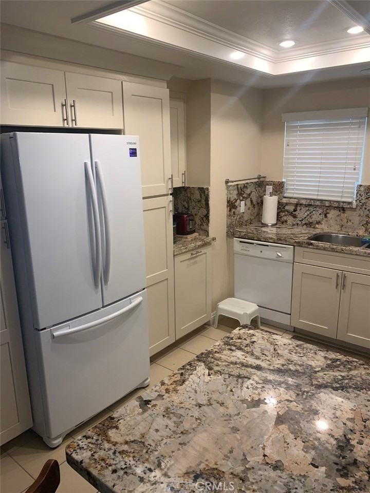 2014 Via Mariposa W #A - Photo 3 of 31