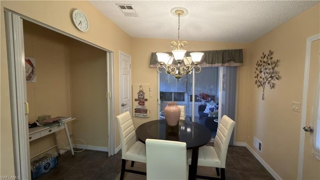 26239 Bonita Fairways Cir - Photo 3 of 17