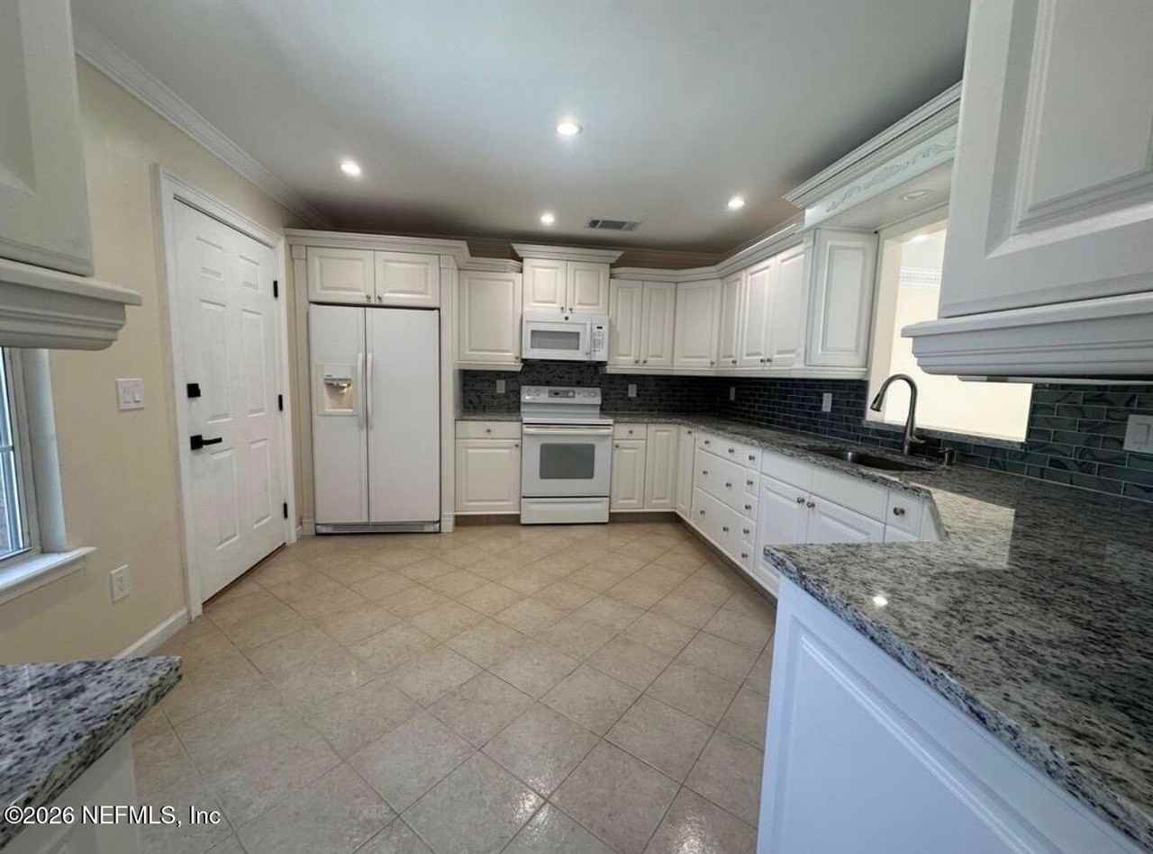 12558 Glamdring Ct - Photo 2 of 29