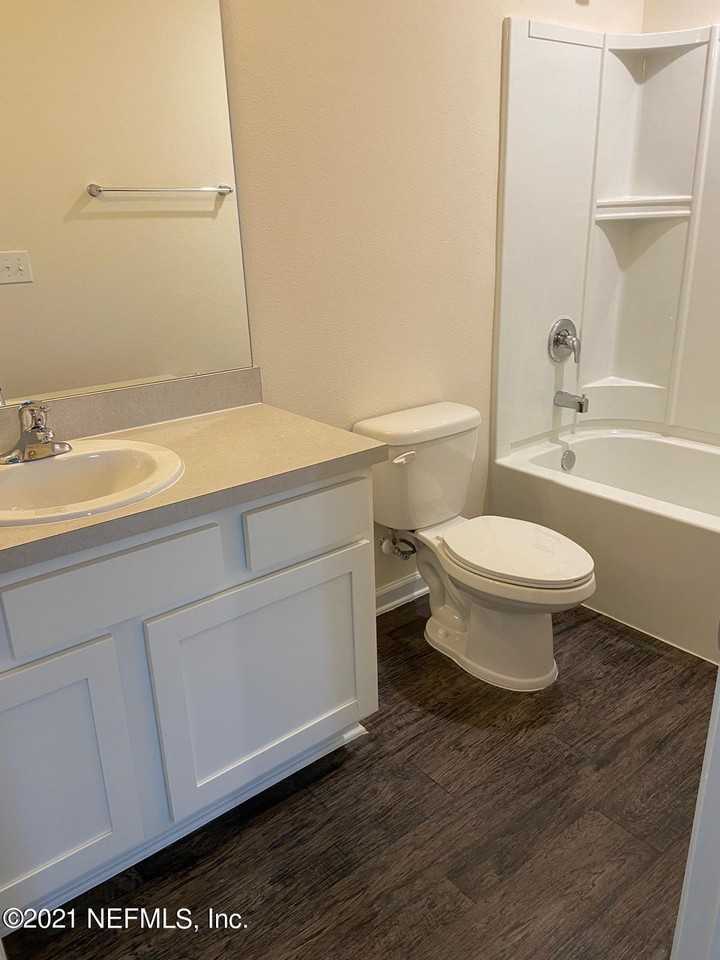 211 Scotch Pebble Dr - Photo 6 of 23