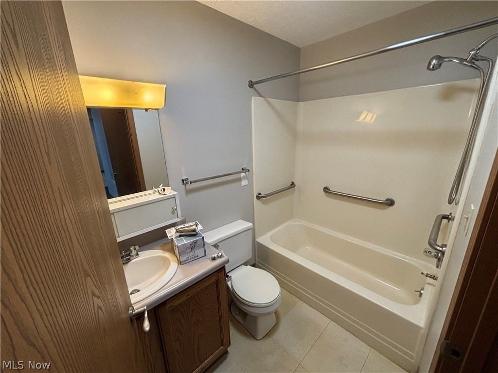 59 Lincoln Way E #702 - Photo 7 of 7