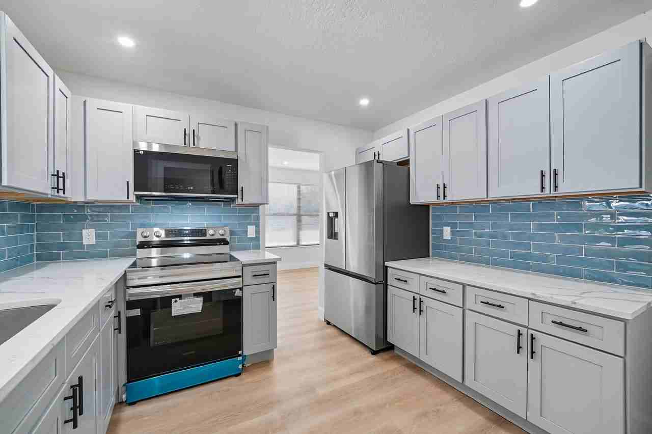 Naranja Dr W - Photo 2 of 8