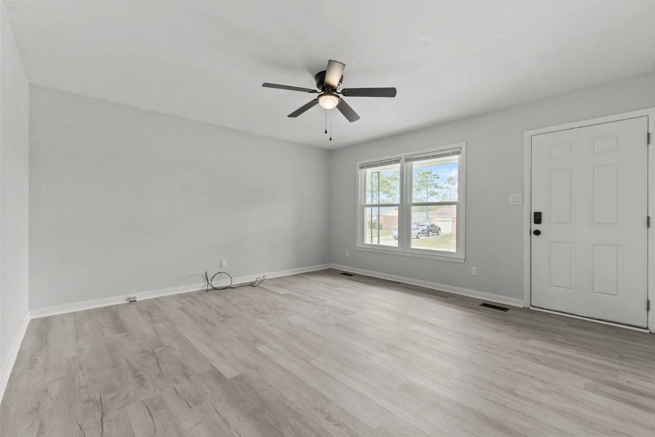 4510 Ruby Rd - Photo 3 of 18