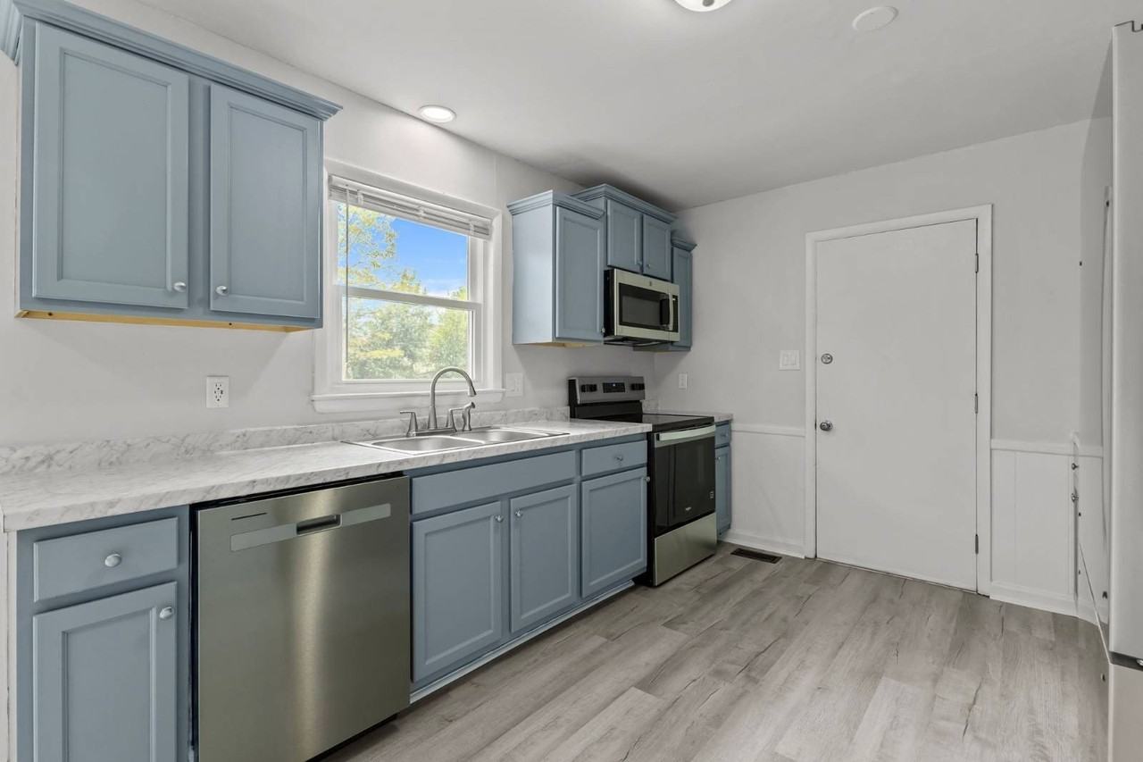 4510 Ruby Rd - Photo 7 of 18