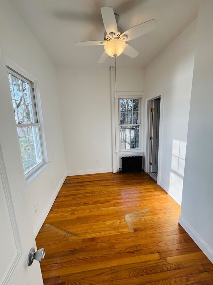 420 Littleworth Ln - Photo 2 of 13