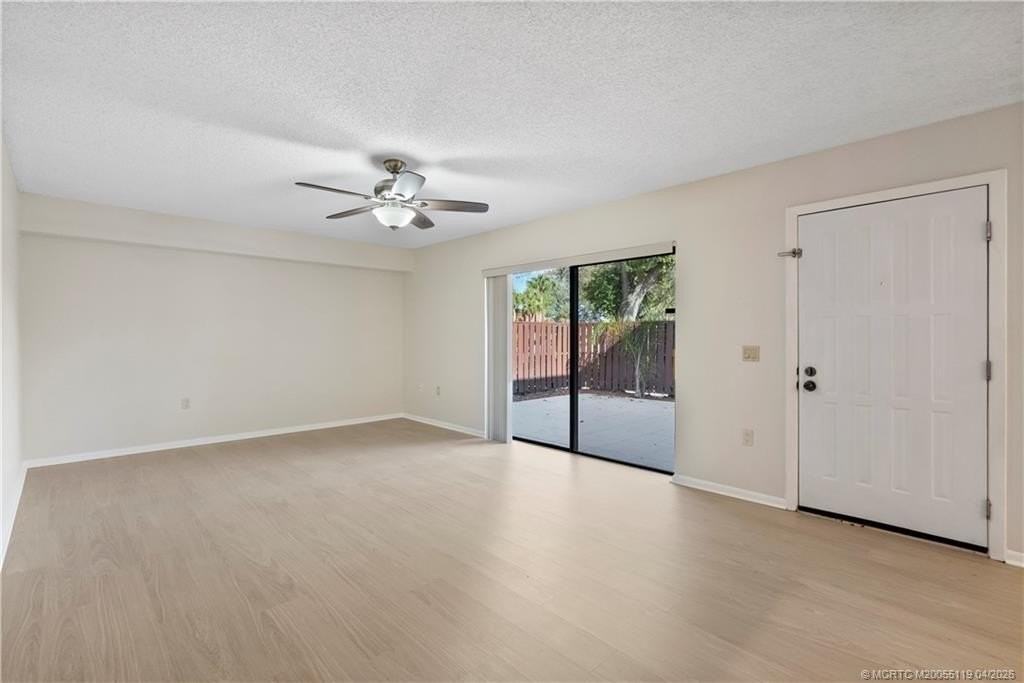 2930 Sw Sunset Trace Cir - Photo 3 of 31
