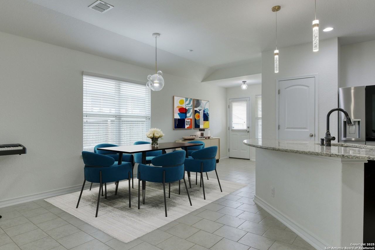 8732 Ironwood Hl - Photo 6 of 34