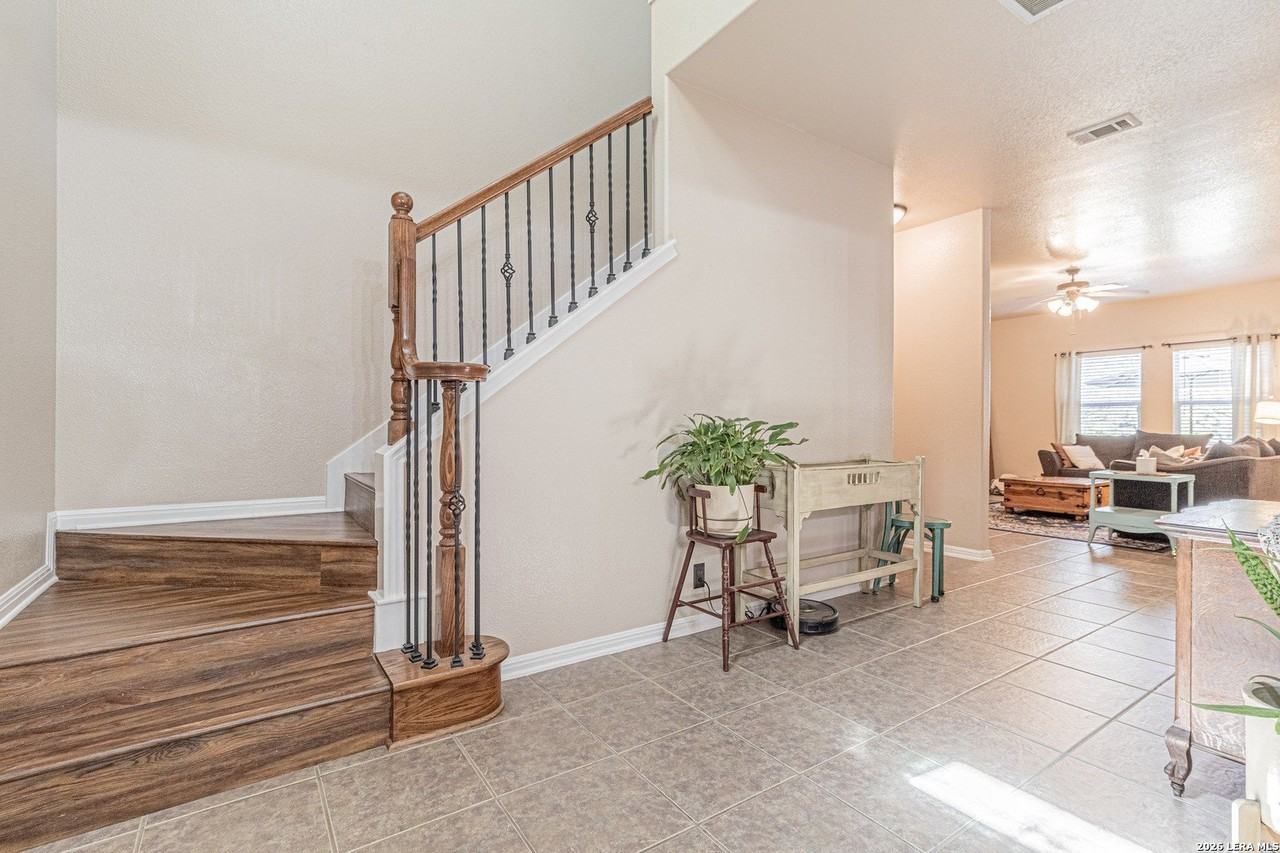 8223 Sabinoso Dr - Photo 5 of 50