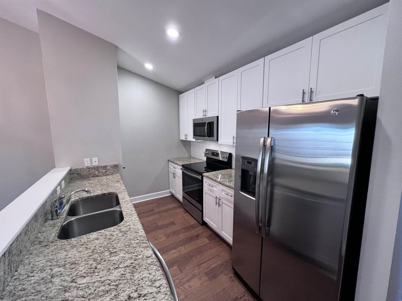 4787 Cypress Brooke Way - Photo 3 of 8