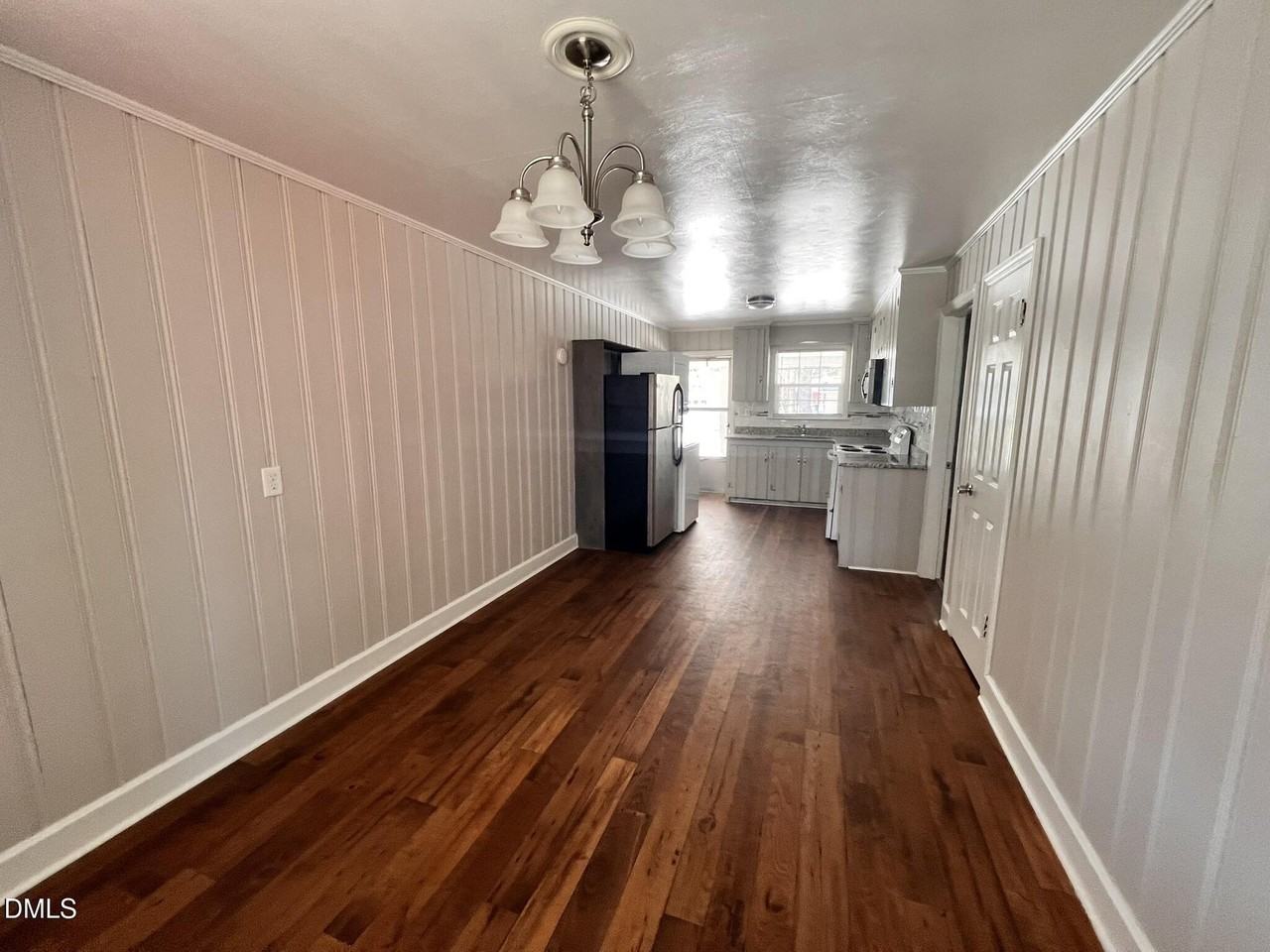 807 N Ellis Ave - Photo 7 of 15