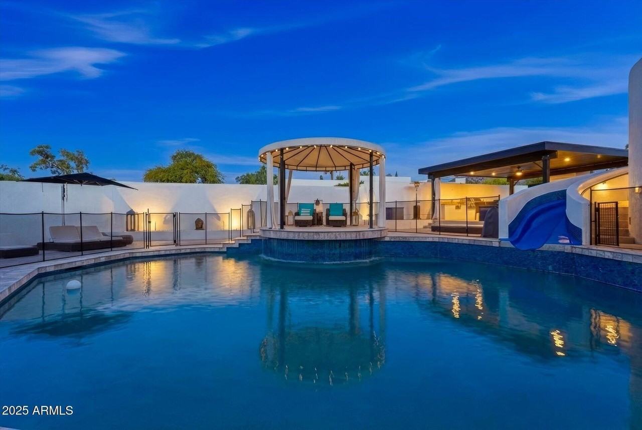 3112 E Palo Verde Dr - Photo 2 of 50