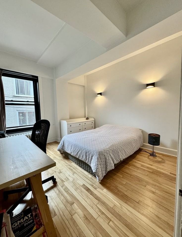 1221 Rue Rachel Est - Photo 3 of 8