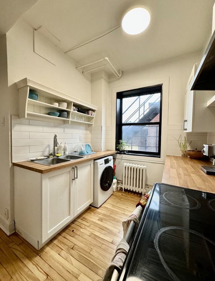 1221 Rue Rachel Est - Photo 6 of 8