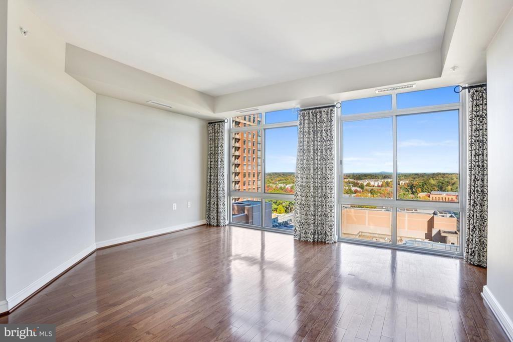 11990 Market St - Photo 5 of 48