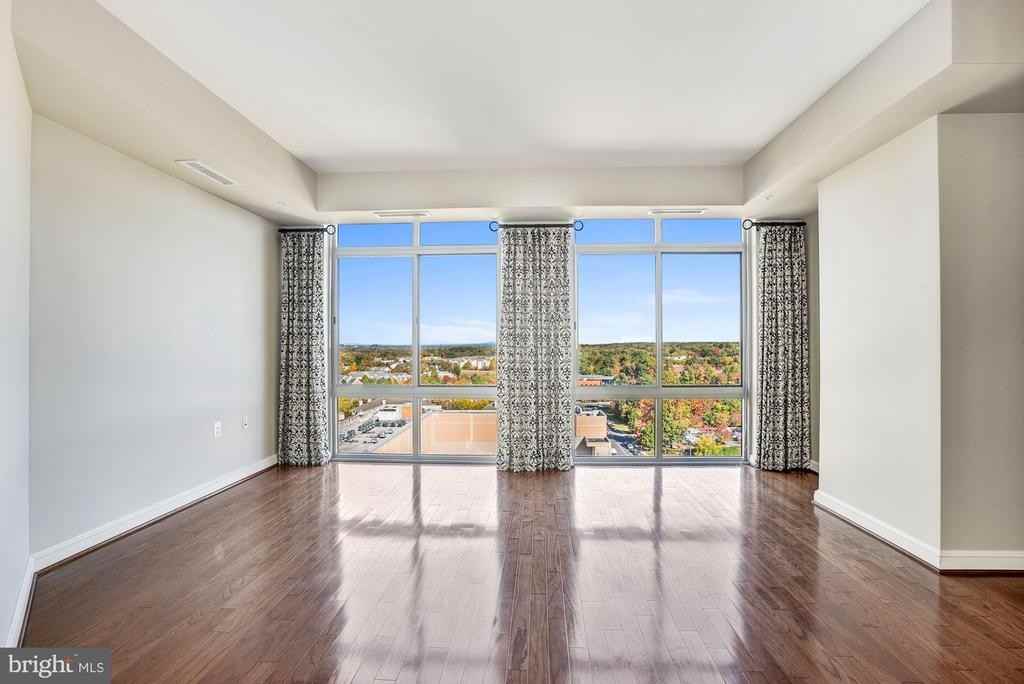 11990 Market St - Photo 6 of 48