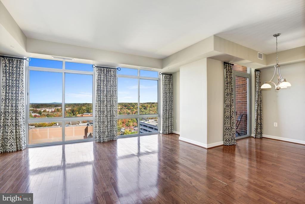 11990 Market St - Photo 7 of 48