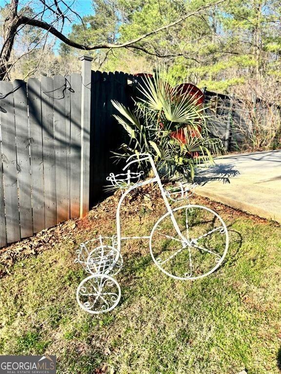 118 Tarpon Trl Se - Photo 2 of 17