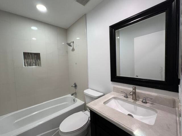 7600 Edisto Dr - Photo 5 of 17