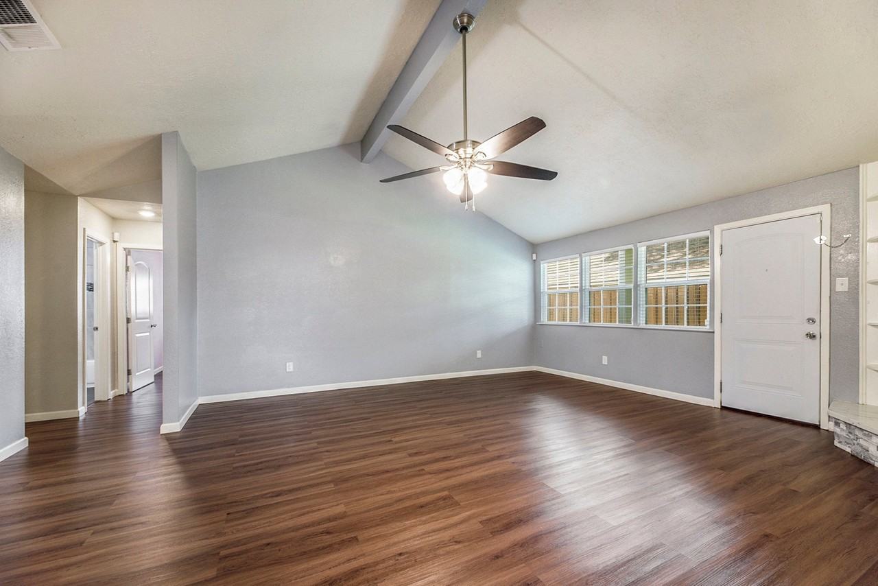 2539 Cobblers Way - Photo 5 of 19