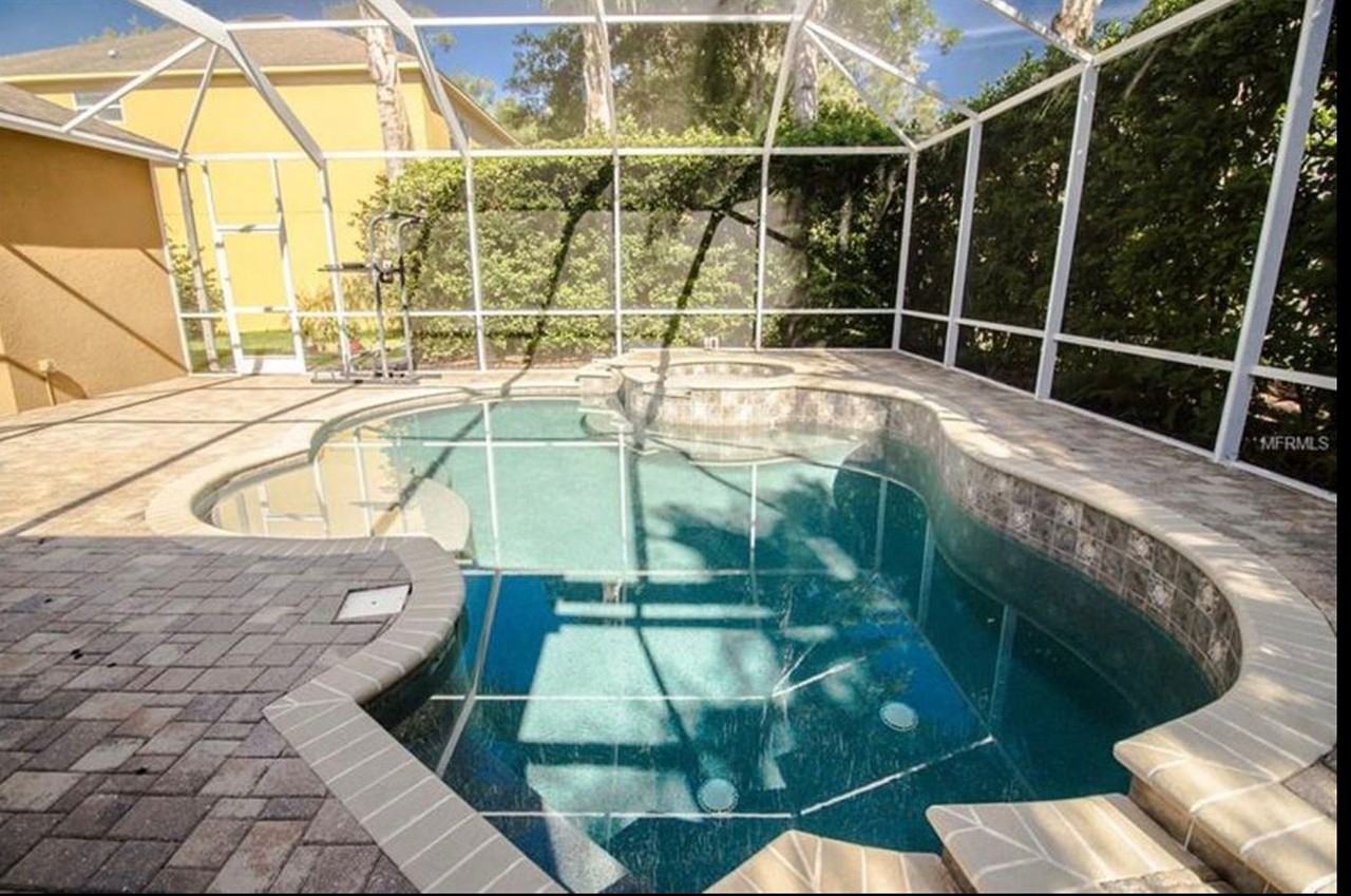 2620 Millhopper Ave - Photo 5 of 24