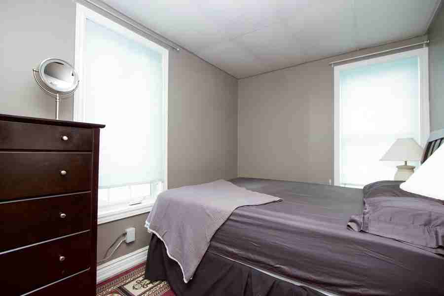 356 Ritson Road South #5 - Photo 6 of 9