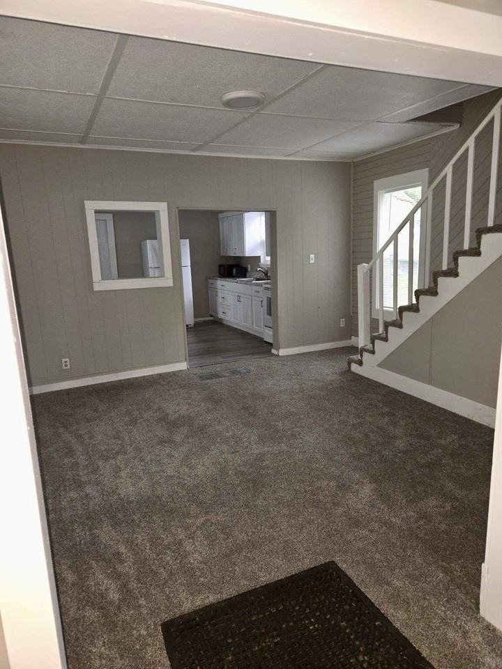 725 W Cavour Ave #1 - Photo 5 of 22