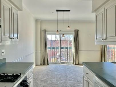 212 Middle St #303 - Photo 2 of 32