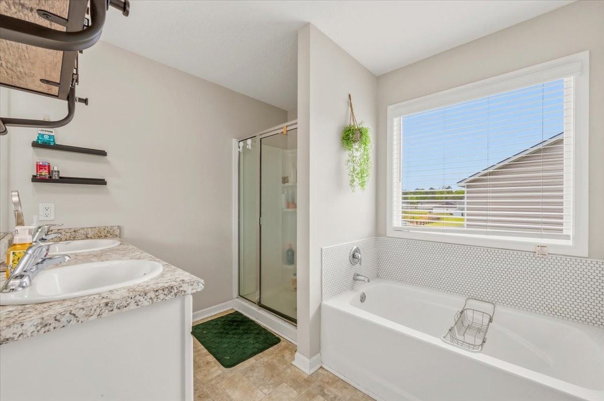 127 Morningside Dr #1 - Photo 2 of 11