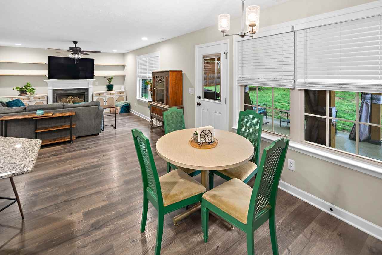 305 Oleander Ln #1 - Photo 4 of 26