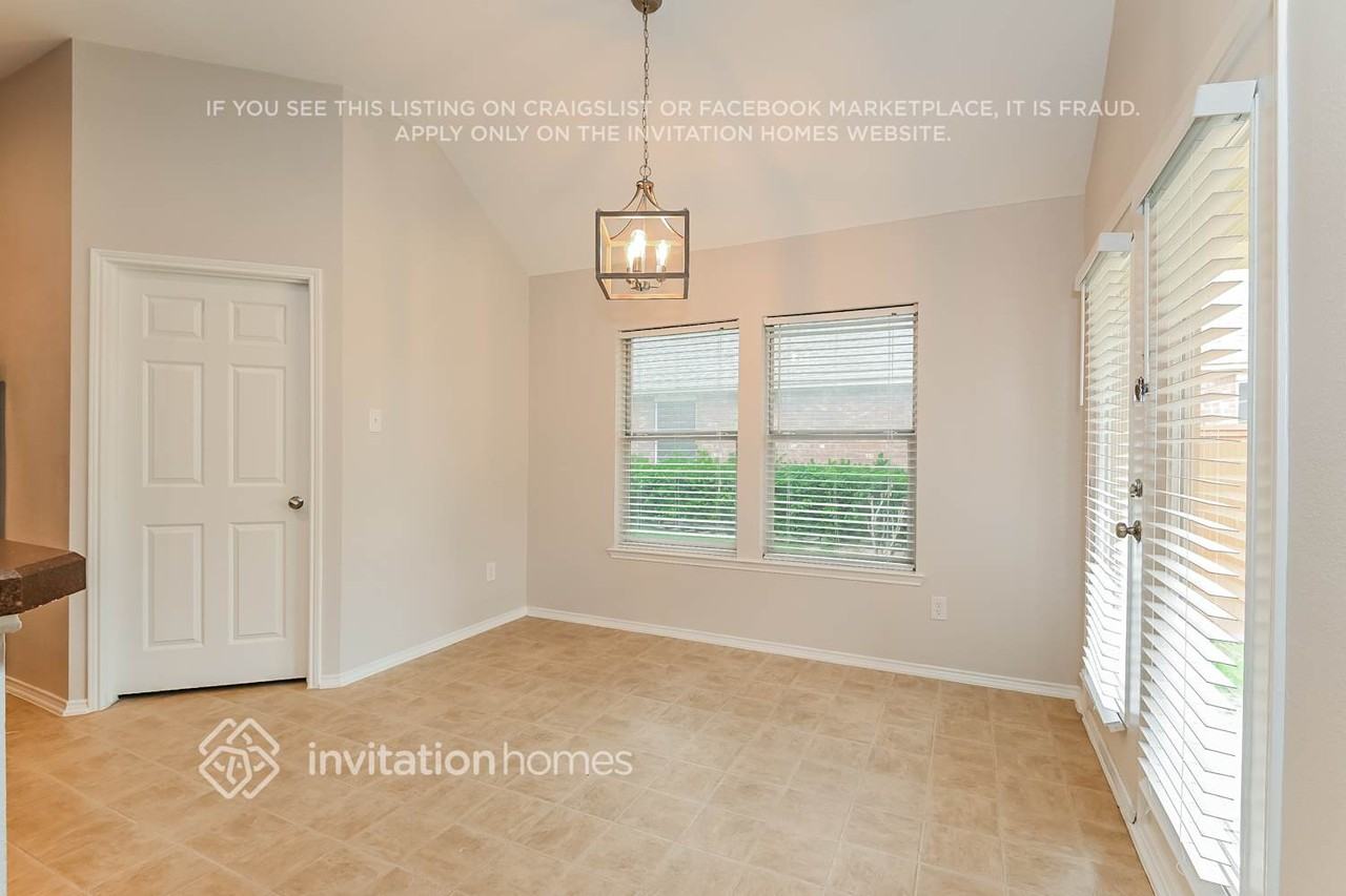 1007 Spofford Dr - Photo 6 of 16