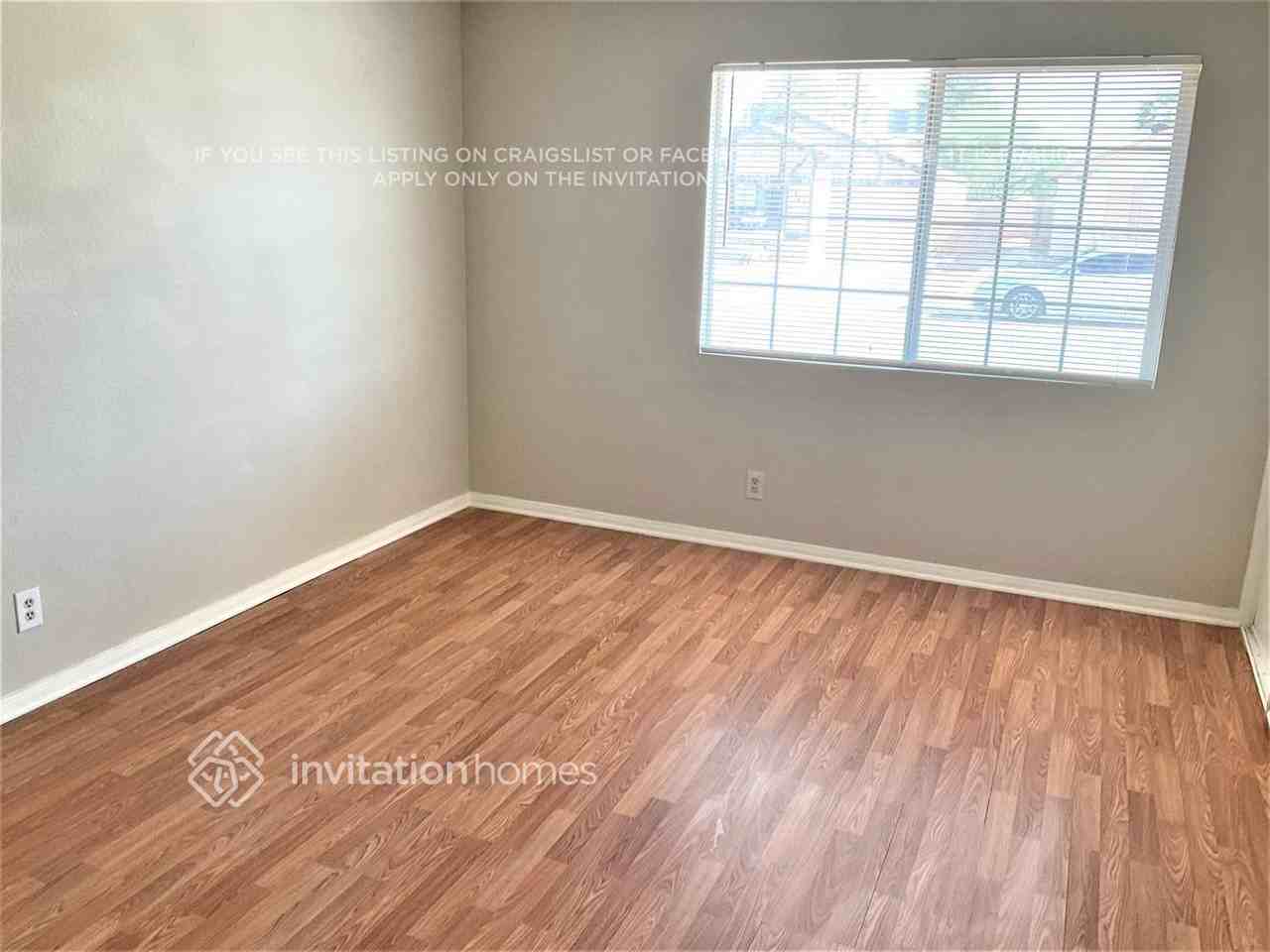 7250 Topeka Dr - Photo 6 of 15