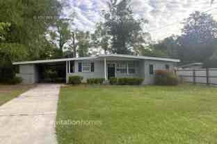 7917 Chateau Dr S - Photo 1 of 1