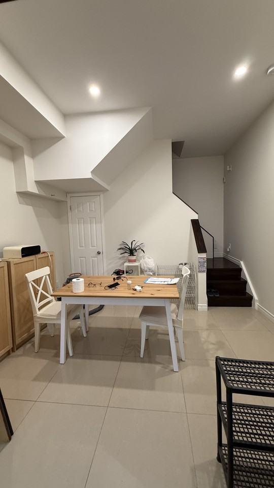 Queen St W & Spadina Ave. - Photo 3 of 10