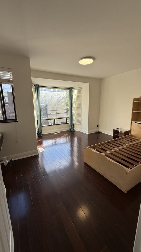 Queen St W & Spadina Ave. - Photo 2 of 10